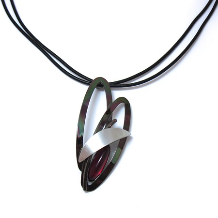 Red Acrylic Oval Black Rhodium Crono Leather Necklace - Click Image to Close